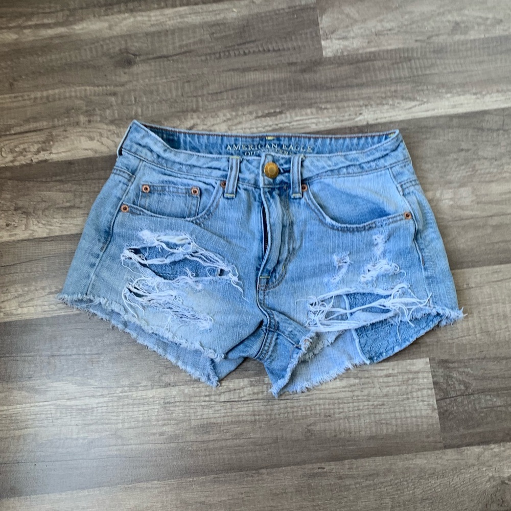 American eagle distressed shorts